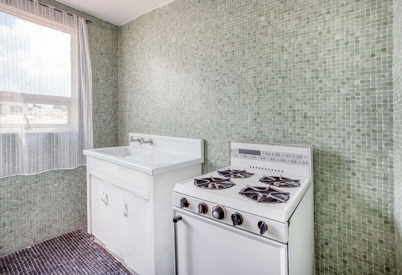 هتل Suites Puebla