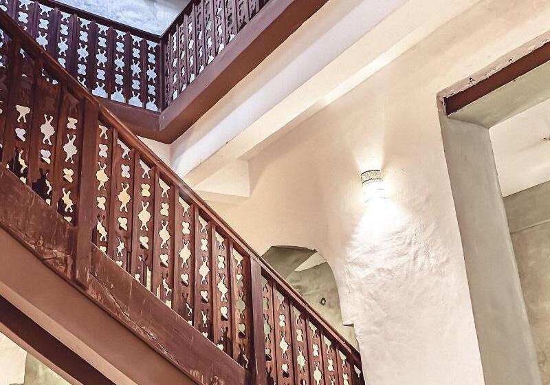 צימר Smiles Stone Town