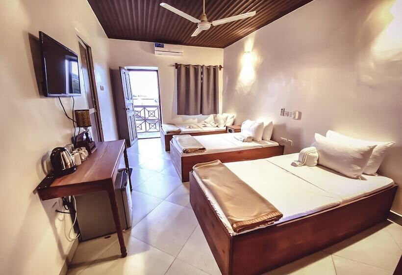 צימר Smiles Stone Town