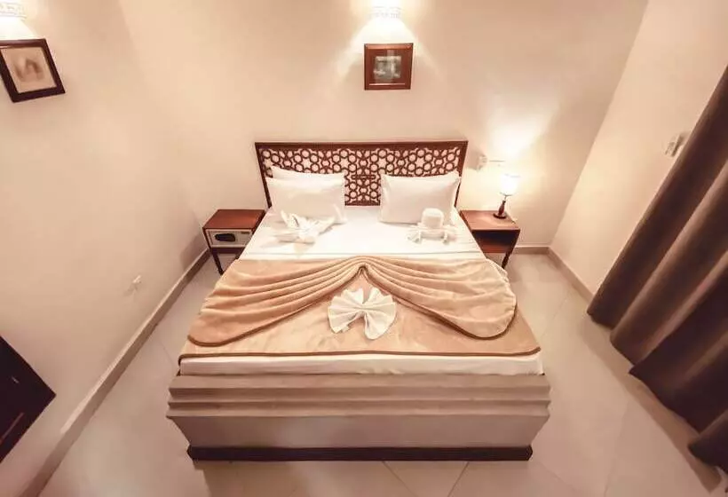 ベッドアンドブレックファースト Smiles Stone Town