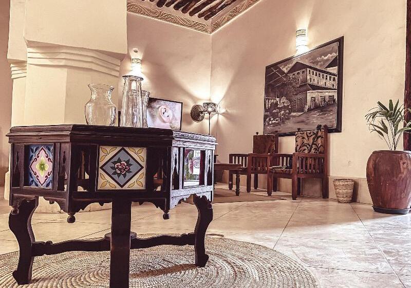 צימר Smiles Stone Town