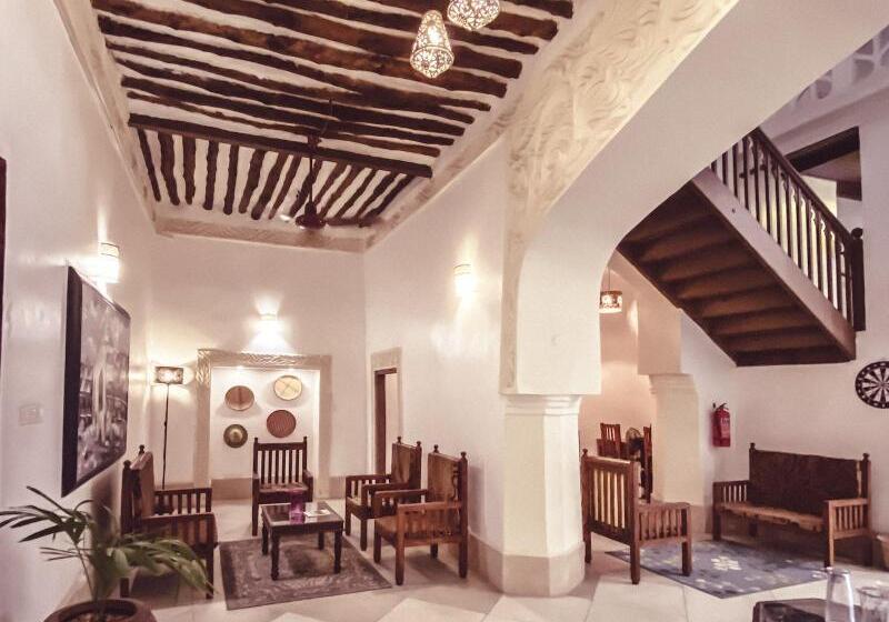 צימר Smiles Stone Town