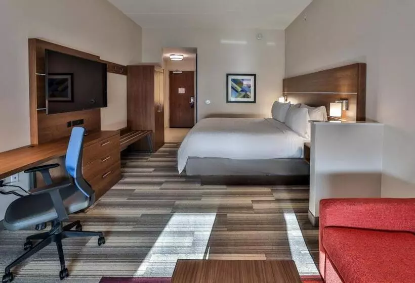 Hotelli Holiday Inn Express & Suites   Nashville Metrocenter Downtown, An Ihg