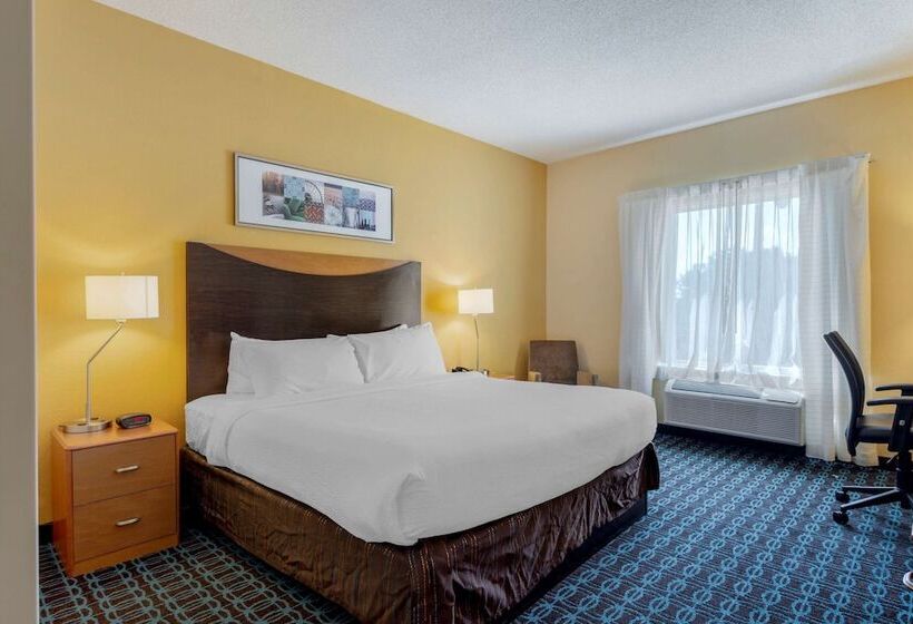 Hotel Comfort Inn & Suites