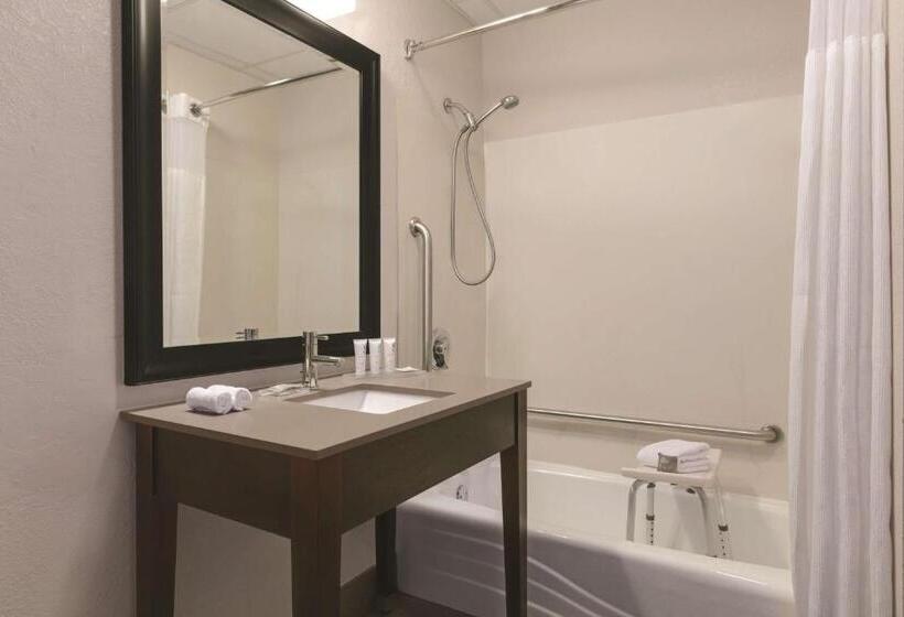 Otel Country Inn & Suites By Radisson, Port Clinton, Oh