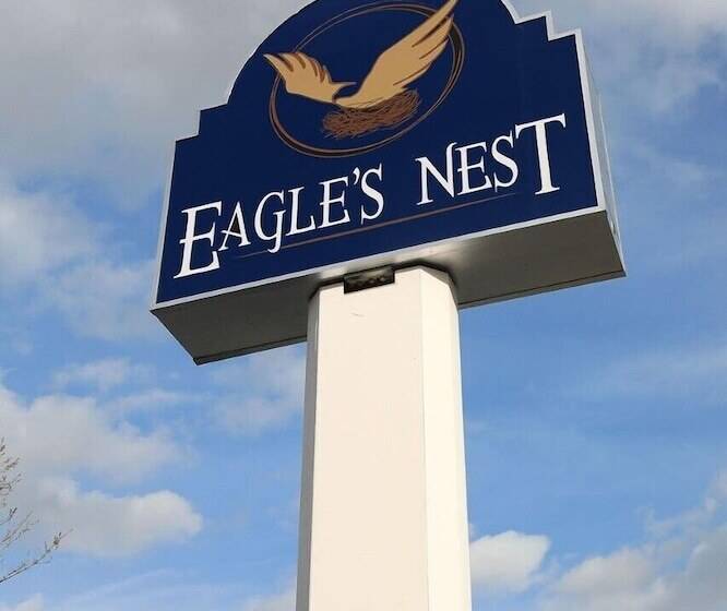 فندق Eagles Nest Inn