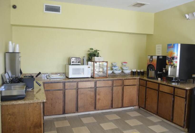 فندق Eagles Nest Inn