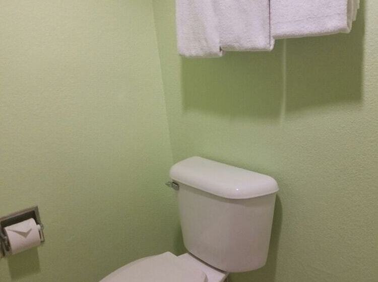 فندق Eagles Nest Inn