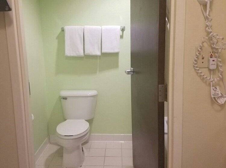 فندق Eagles Nest Inn