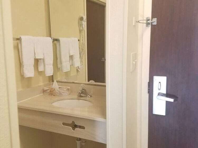 فندق Eagles Nest Inn