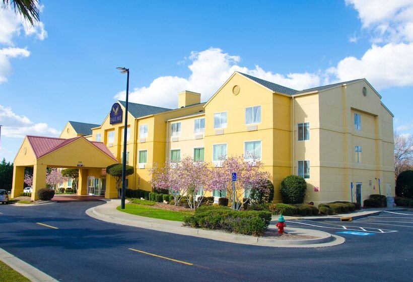 فندق Eagles Nest Inn