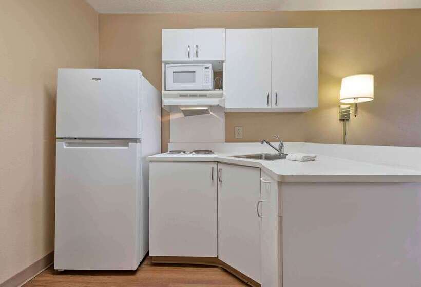 בית מלון כפרי Extended Stay America Select Suites   Columbia   Ft Jackson