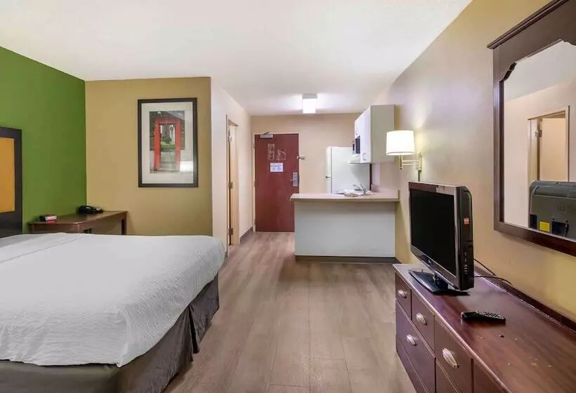 Отель Extended Stay America Suites  Kansas City  South