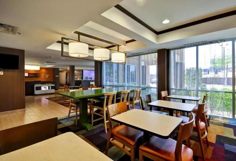 酒店 Fairfield Inn & Suites Dallas Medical/market Center