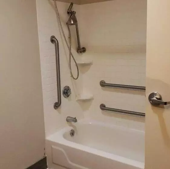 Отель Fairfield Inn & Suites Hattiesburg / University