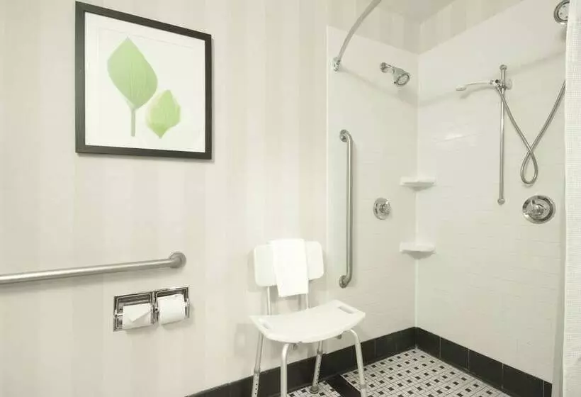 Отель Fairfield Inn & Suites Hattiesburg / University