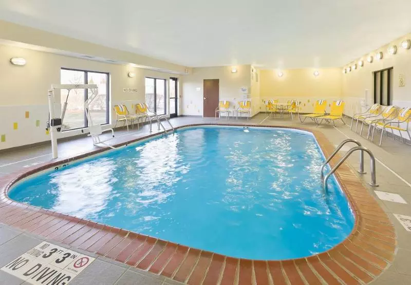 호텔 Fairfield Inn & Suites Lexington Keeneland Airport