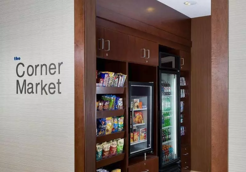 호텔 Fairfield Inn & Suites Lexington Keeneland Airport