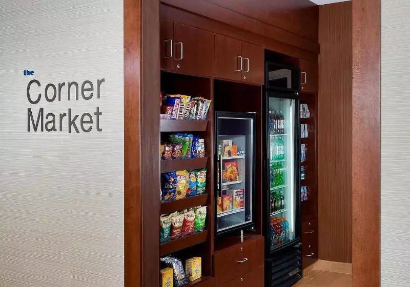 호텔 Fairfield Inn & Suites Lexington Keeneland Airport