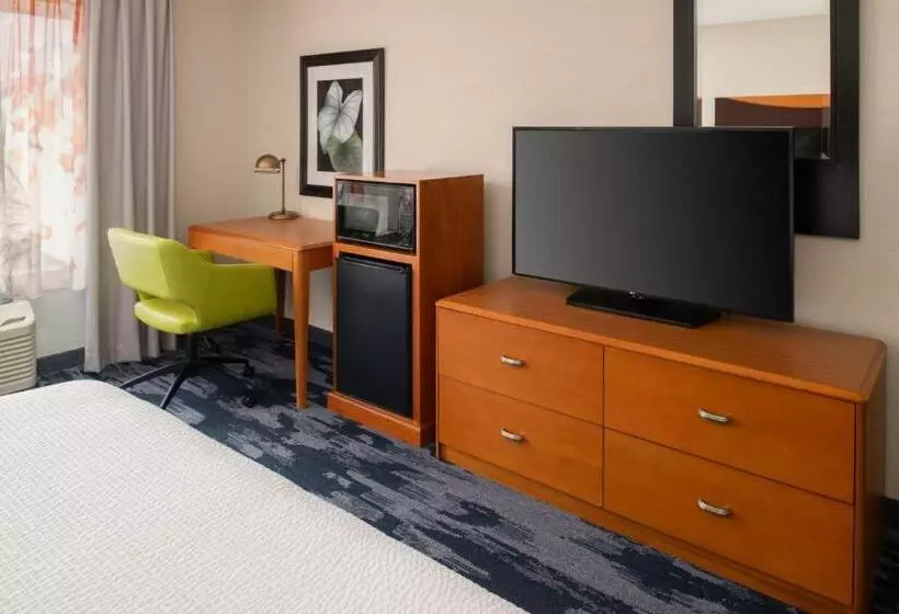 酒店 Fairfield Inn & Suites By Marriott Portland Airport