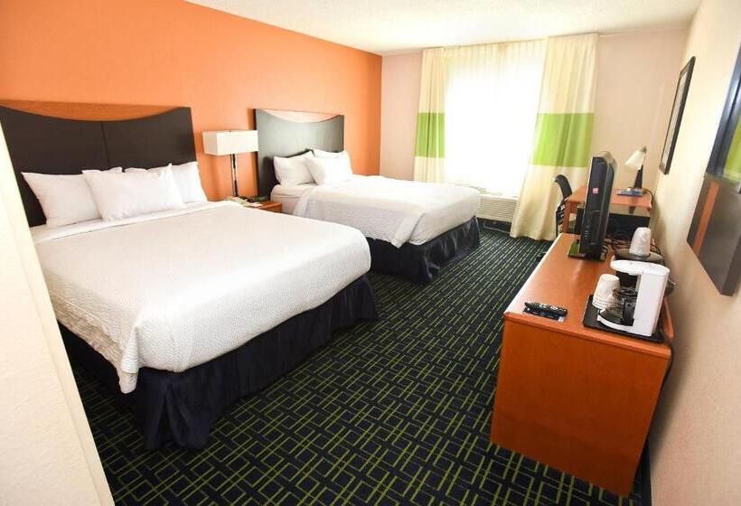 هتل Americinn By Wyndham Topeka