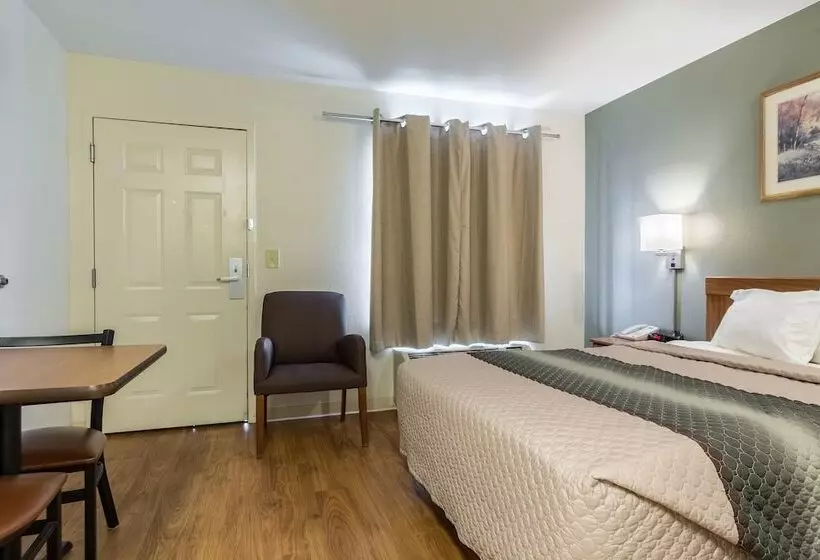 فندق Hometowne Studios By Red Roof Denver   Lakewood West