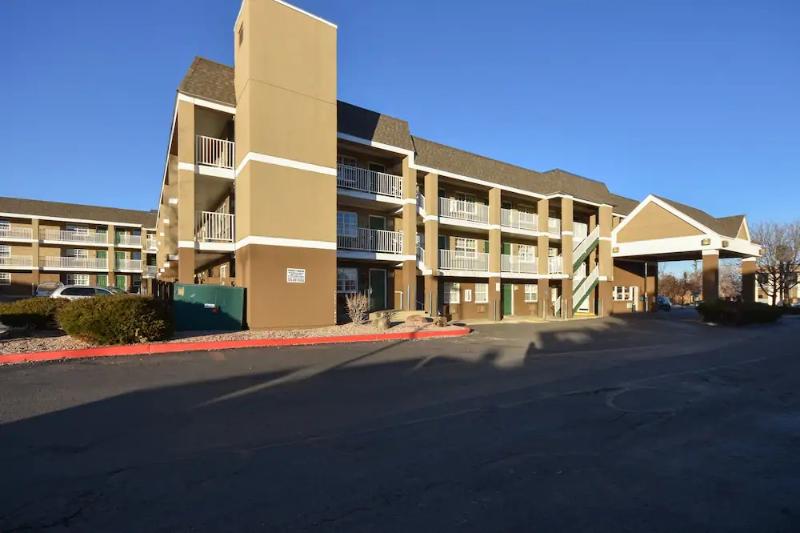 Hotelli Hometowne Studios By Red Roof Denver   Lakewood West