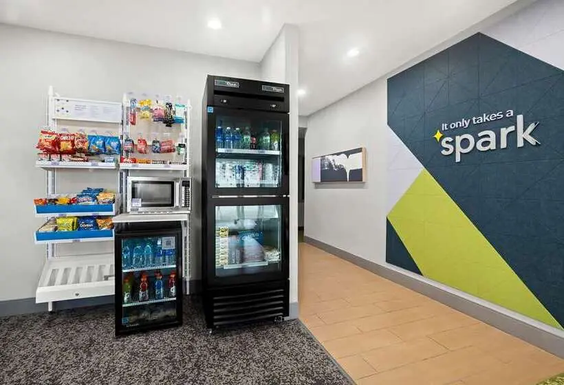 هتل Spark By Hilton Moline Quad Cities