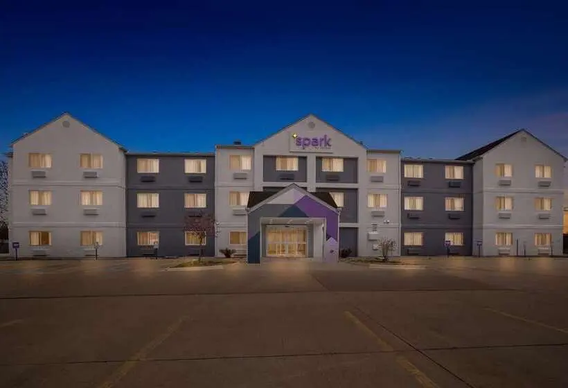 هتل Spark By Hilton Moline Quad Cities