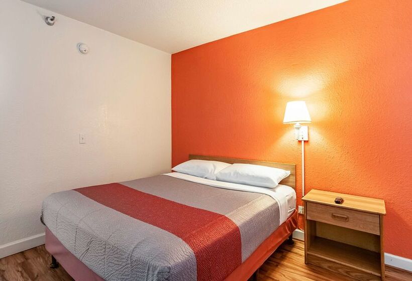 Motel 6 naperville, Il