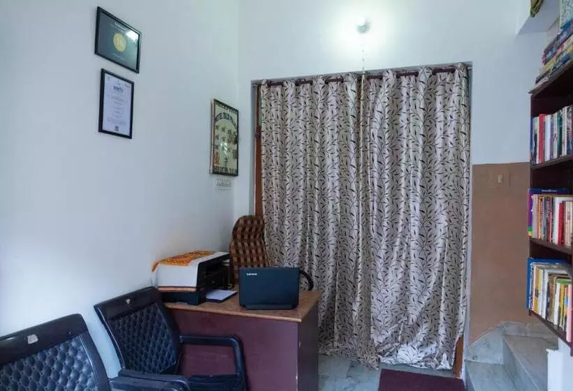 Retkeilymaja Tulsi Palace