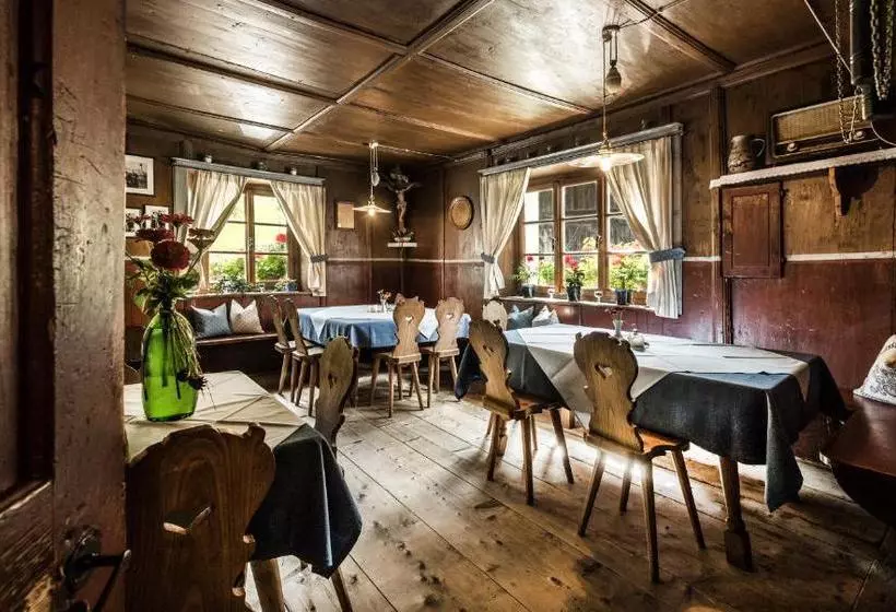 هتل Gasthof Tschötscherhof