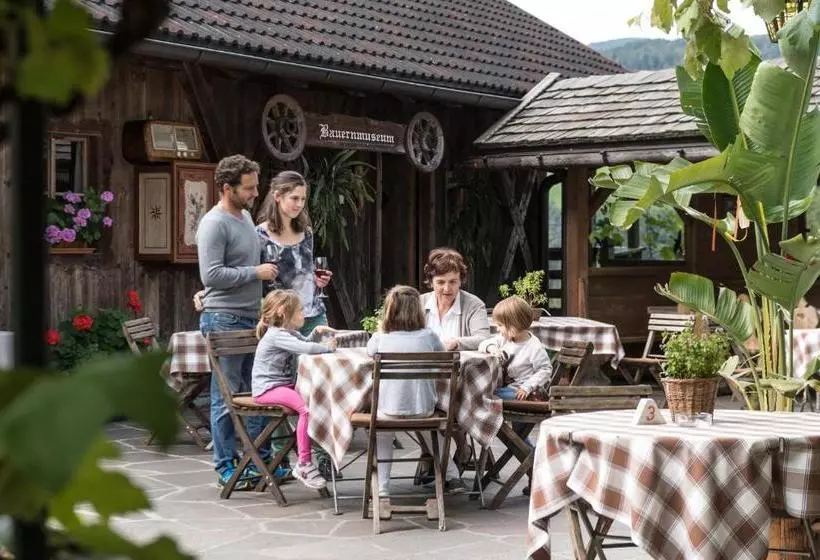 هتل Gasthof Tschötscherhof