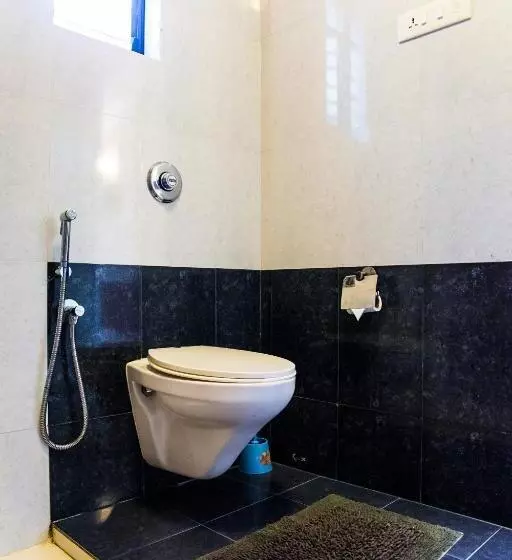 Majatalo Lazy Frog Guest House