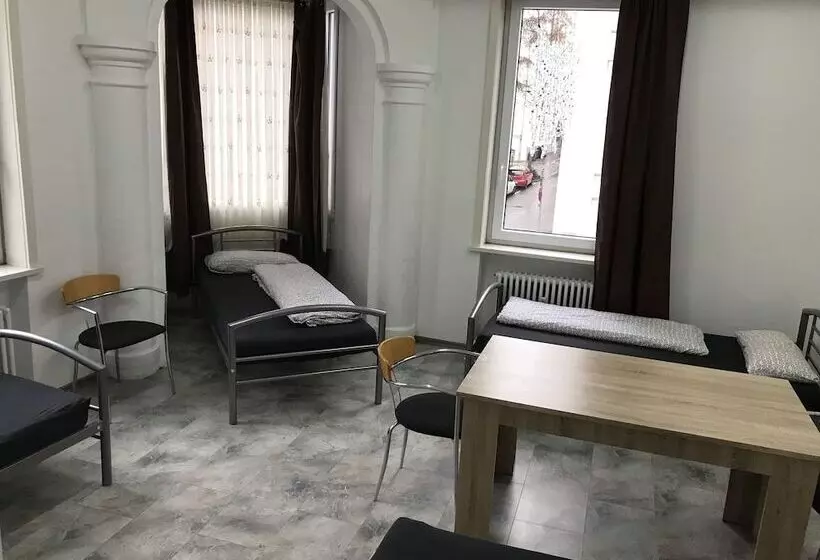 Retkeilymaja Unterkunft Göppingen