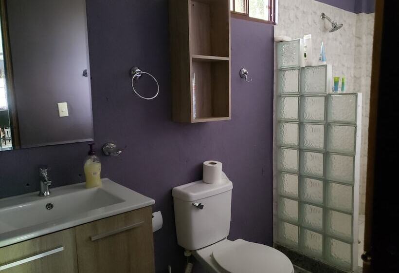 צימר Pink Palace Panama