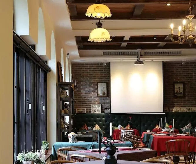 تختخواب و صبحانه Yun Shan Shuei Villa Home