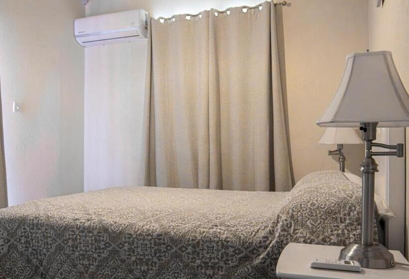 Best E Villas Prospect St James