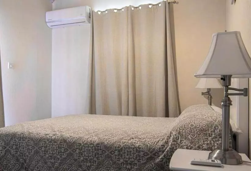 Best E Villas Prospect St James