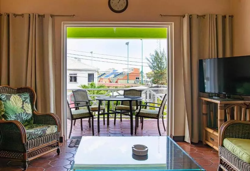 Best E Villas Prospect St James