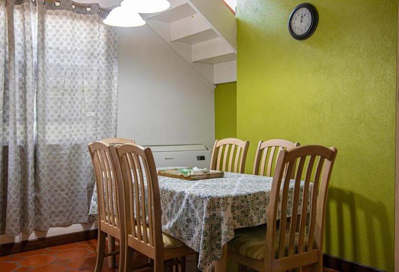 Best E Villas Prospect St James