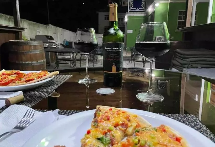 Best E Villas Prospect St James