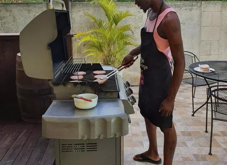 Best E Villas Prospect St James