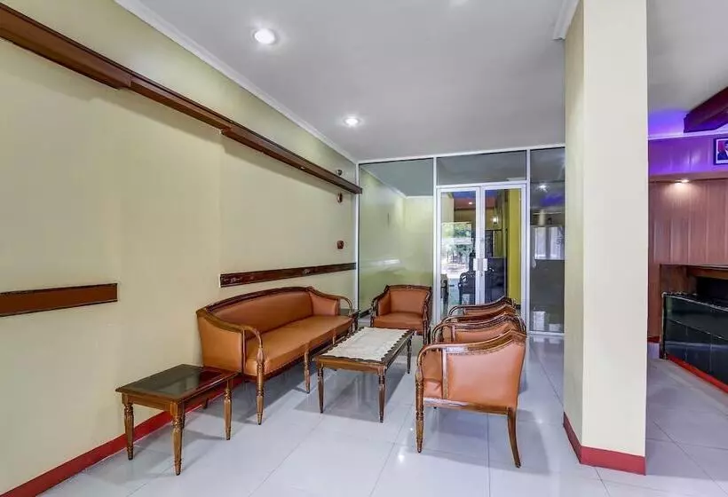91036 Hotel Simpang Lima Gkpri