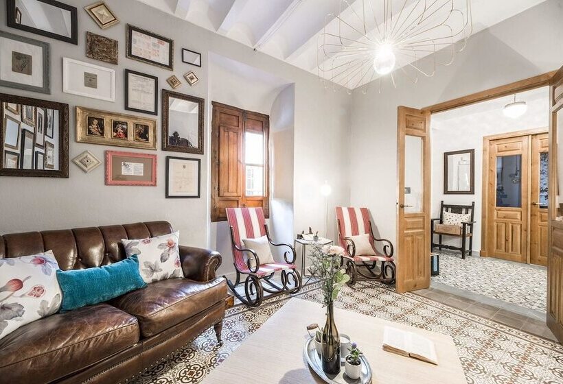 Отель Manuel De La Capilla