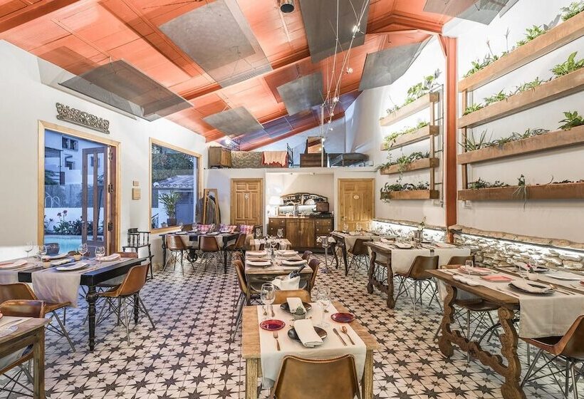 Отель Manuel De La Capilla