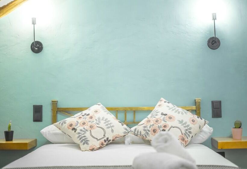 Отель Manuel De La Capilla