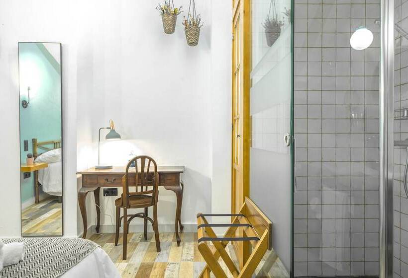 Отель Manuel De La Capilla