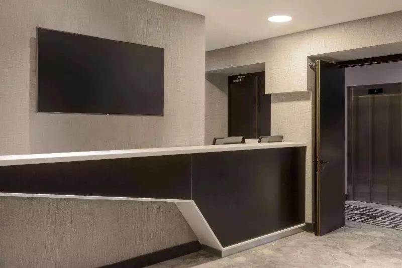 ホテル Ramada By Wyndham Budapest City Center
