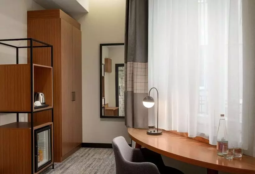 ホテル Ramada By Wyndham Budapest City Center